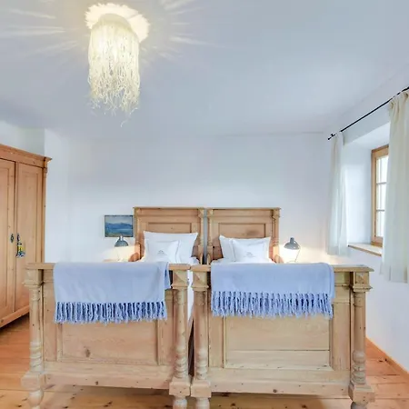 Ferienwohnung Jennerwein Alte Gendarmerie Apartment